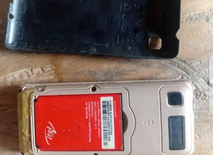 A picture of Aitel 2160 small phone