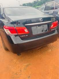 A picture of LEXUS ES 350