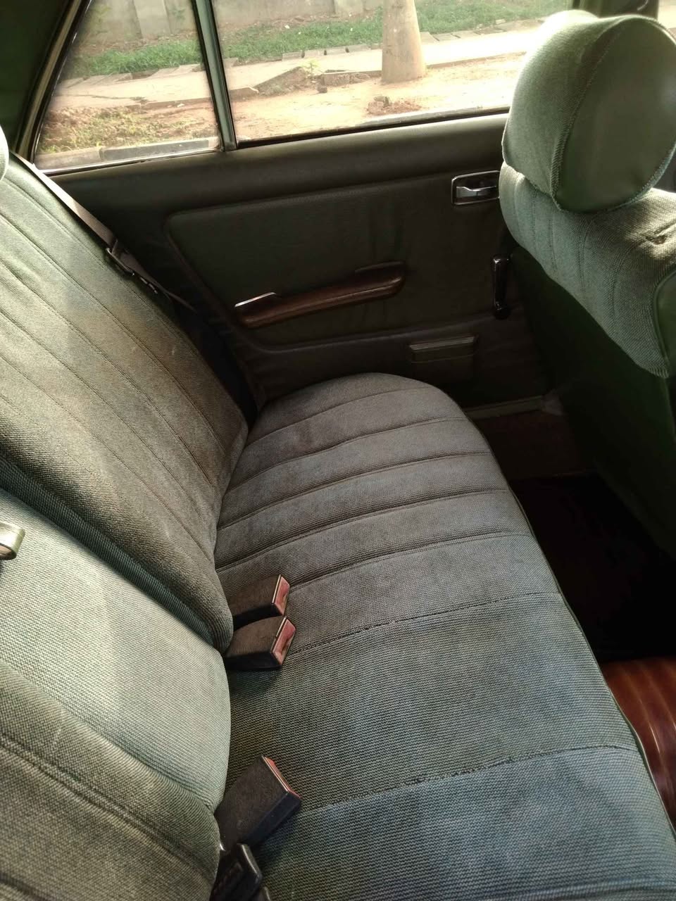 A picture of Executive Benz 200 E