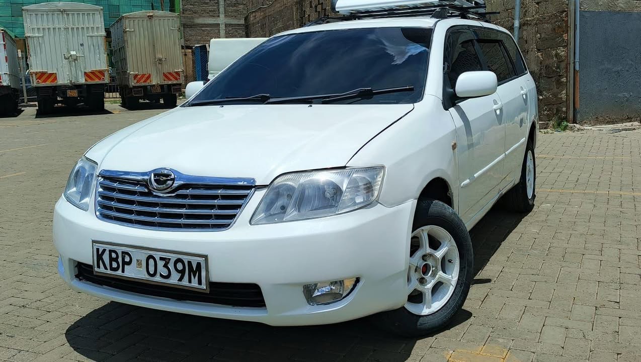 A picture of TOYOTA FIELDER BOOTLIGHT