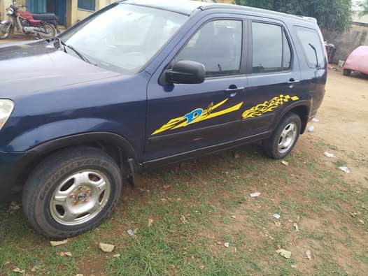 A picture of Nigeria Used Honda 2004 model with untouch Engine and good