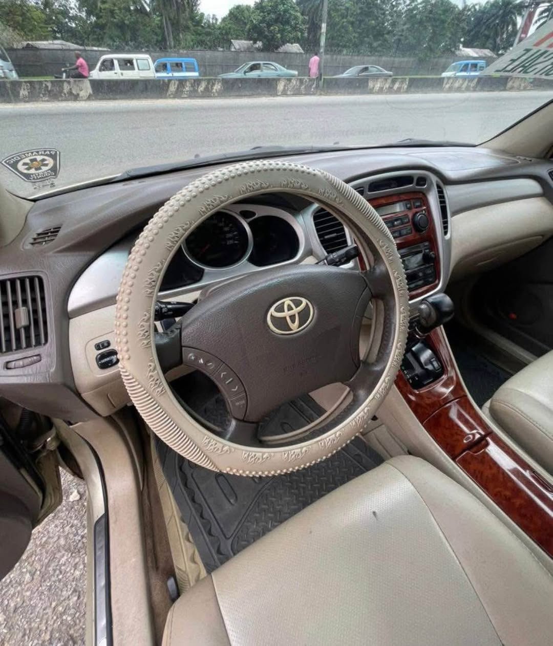 A picture of Toyota Highlander 2007 three seater first user for sale price