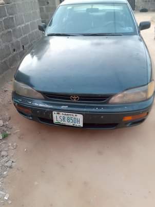 A picture of Toyota Camry Orobo