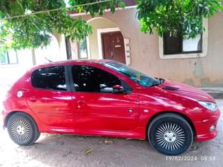 A picture of Peugeot 206