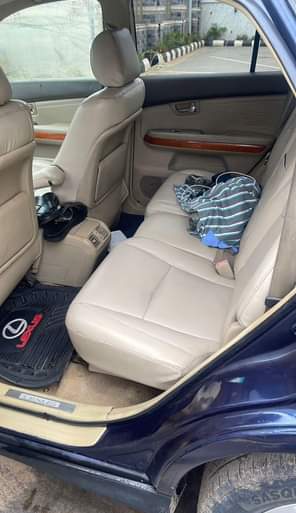 A picture of Lexus rx330 Owerri imo state No single fault Call DeBoss