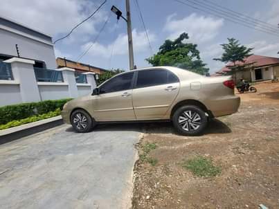 A picture of this sharp 04 corolla everything intact and excelle
