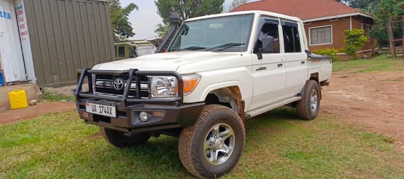 A picture of Land Cruiser Hardtop 2018 model at 158m boss