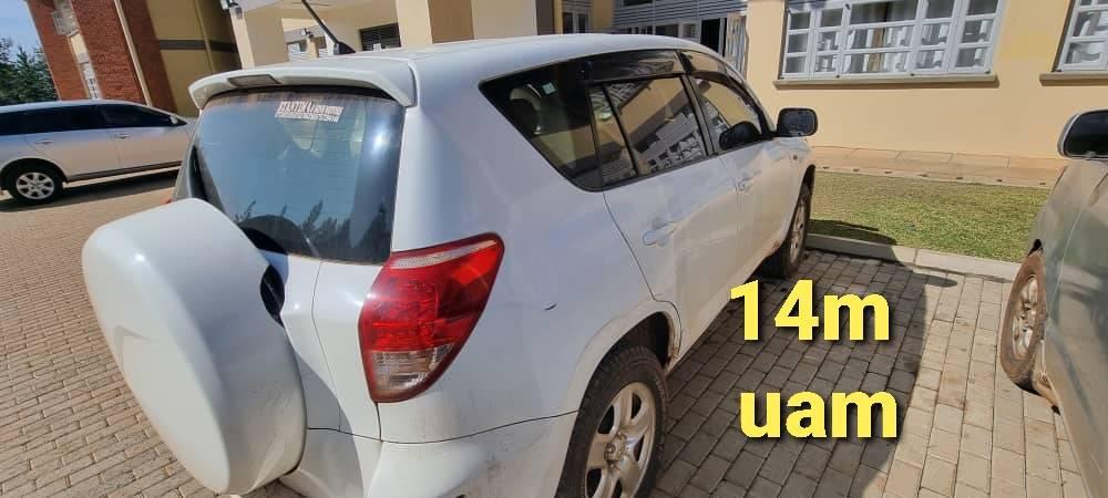 A picture of Cars on sale call or WhatsApp me 0703149812