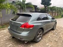 A picture of Wow This is pre owned Toyota venza 2010 model barely
