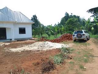 A picture of DEAL YABUSUBUZU Plots on quick sale Installments allowed Bombo kiyana