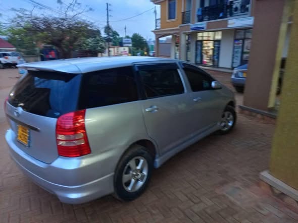 A picture of TOYOTA WISH