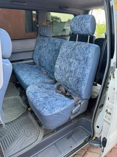 A picture of Toyota Noah SR40