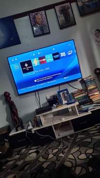 A picture of Quick sale PlayStation 4 Slim 1 terabyte 550k 0703 398500.