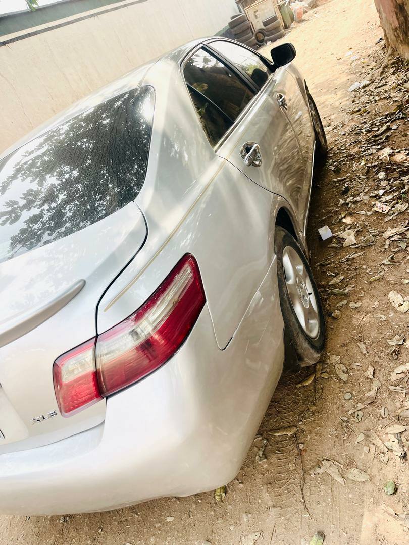 A picture of TOYOTA CAMRY 2009 XLE V6