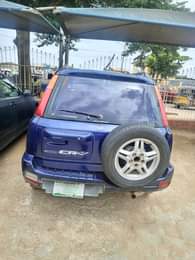 A picture of URGENT SALE Clean Reg 00 Honda CR V fabrics seats