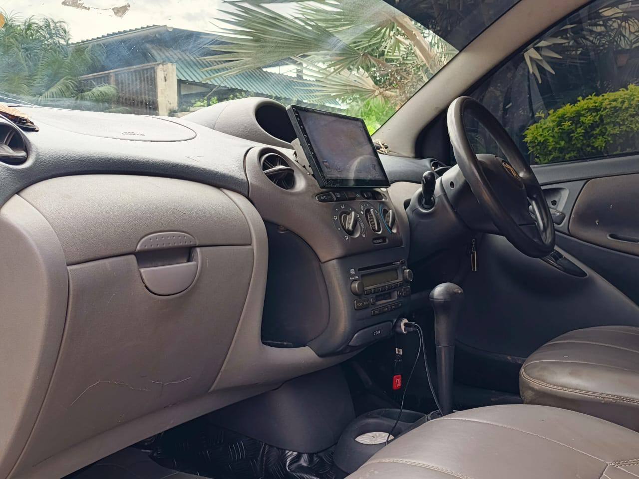 A picture of VITZ OLD