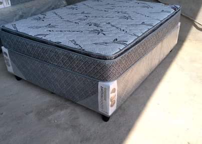 classifieds/blankets
