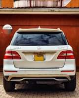 A picture of 120 Get this 2013 MERCEDES BENZ ML350 3000cc diesel decent