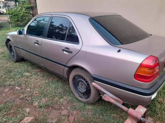 cars under 2000