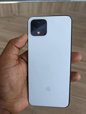 A picture of Nauzaaa pixel 4 plain clean 260000