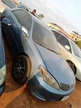 A picture of Toyota Camry 2 4 V6 engine everything is intact and