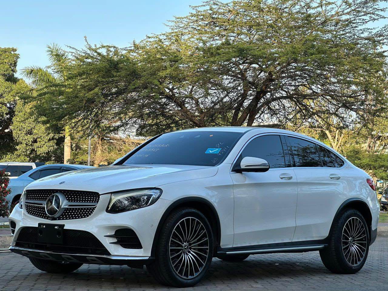 A picture of Mercedes Benz GLC COUPE 220D 4MATIC