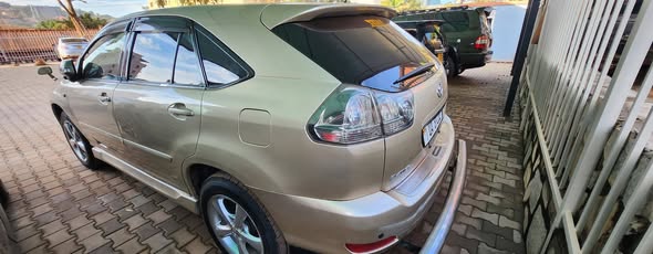 A picture of Toyota Harrier For Sale 0704482571 Call Whatsapp