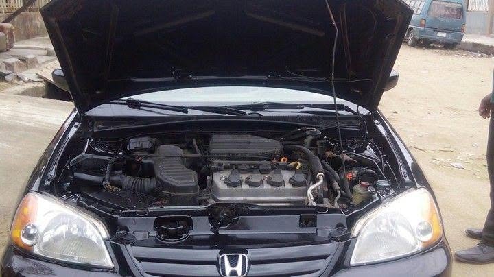 A picture of 2003 Honda civics