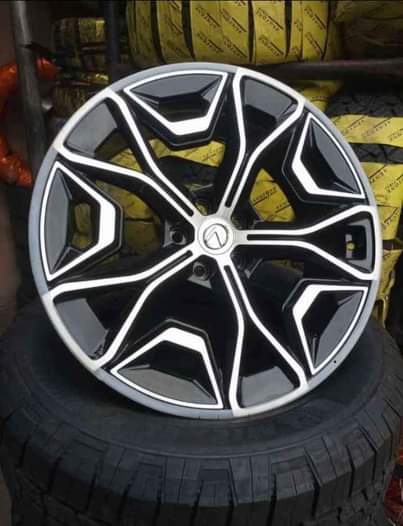 A picture of Alloy wheels Tyres