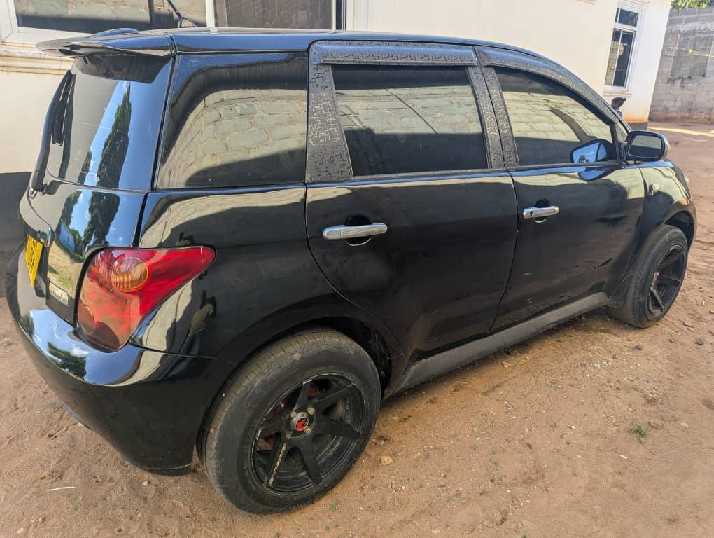 A picture of Toyota Ist