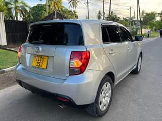 A picture of TOYOTA IST NEW