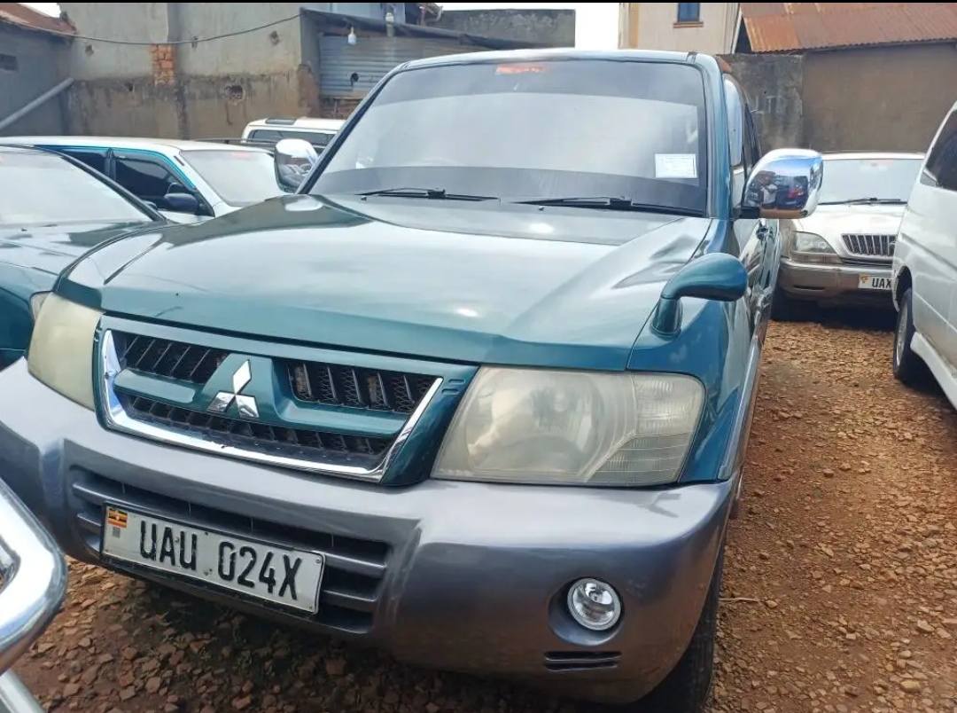 A picture of Pajeero 2003 model