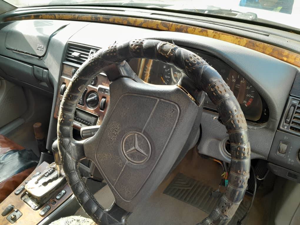 classifieds/cars mercedes