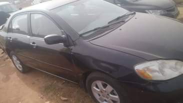 A picture of 2004 Toyota Corolla 1000