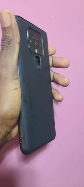 A picture of Tecno camon 16