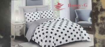 A picture of Honey G bedcover 5 6 at 120000 Whatsapp me on