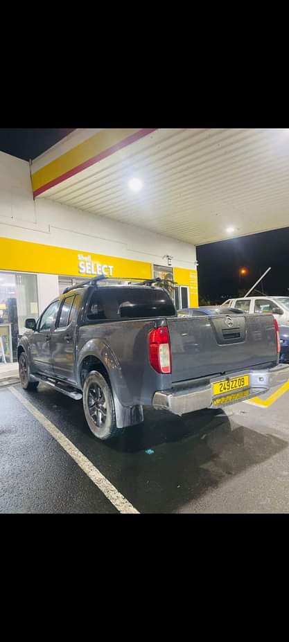 nissan navara