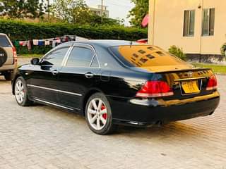 A picture of Toyota Crown
