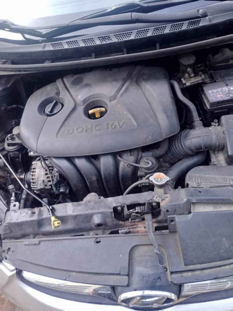 A picture of 2013 hyundai Elantra Key entry Sharp engine Sharp gear Ac