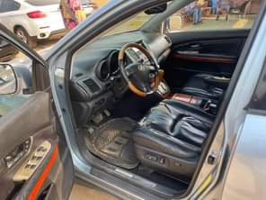 A picture of Lexus RX330 Neatly used clean in and out Engine Ac