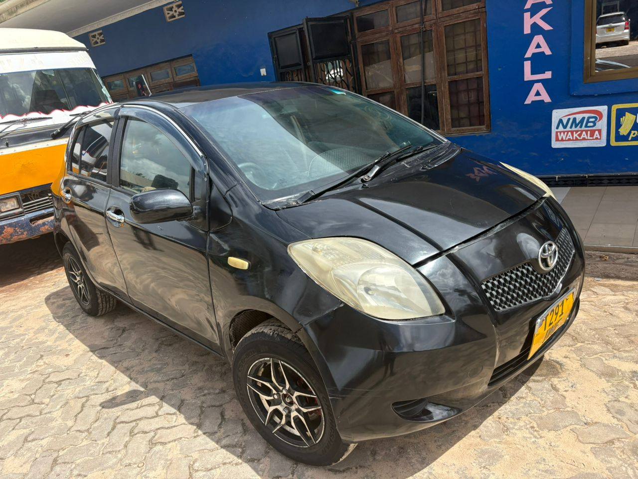A picture of Toyota Vitz