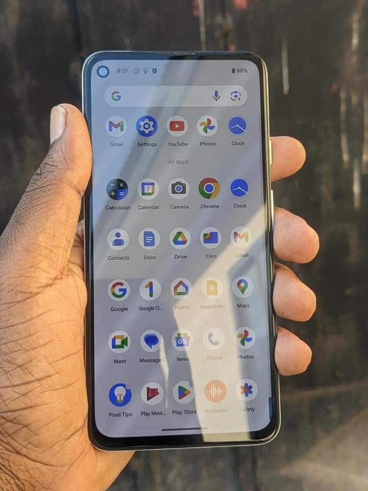 A picture of Google pixel 4a 5G 128gb ram 8gb Clean sana 280