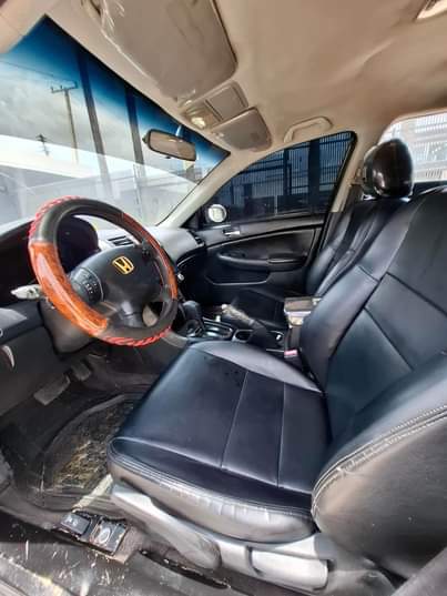A picture of Honda Accord 2006