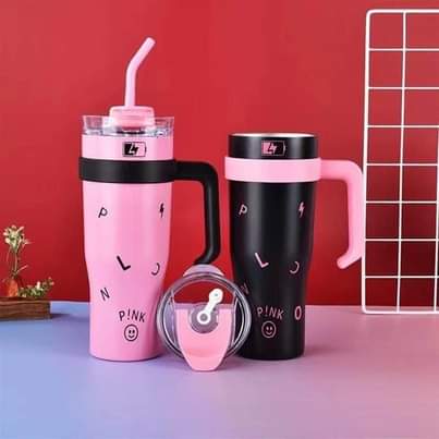 A picture of Cups