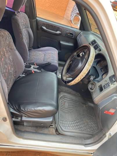 A picture of Toyota rav4 15m