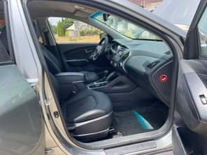 A picture of BELGIUM STANDARD HYUNDAI IX35 2014 MODEL KEYLESS IGNITION 10 2