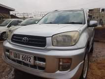 A picture of 2004 Toyota Rav4