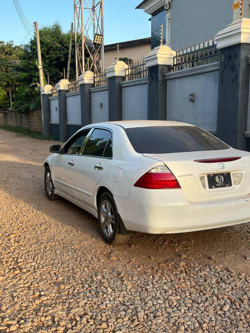 A picture of Honda accord 2007 model on super distress going for just