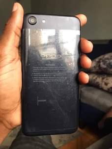 A picture of OPPO A83 RAM 6 GB 128