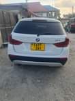 A picture of 2011 bmw x1 pearly